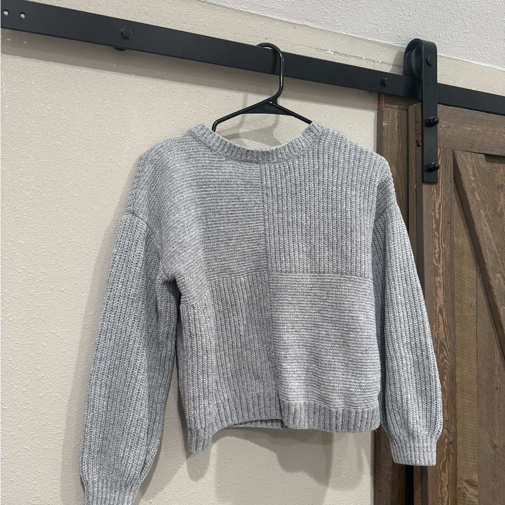 Maurices Light Gray Patchwork Rib-Knit Crewneck Sweater